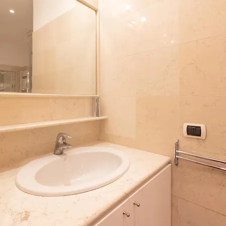 Ampio Bilocale Life - Mirable Pm Apartamento Milán